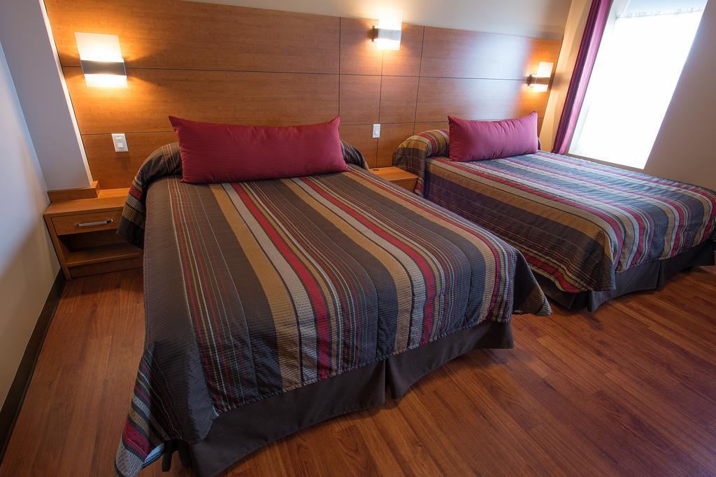 Hotel Du Fjord Сагеней Номер фото